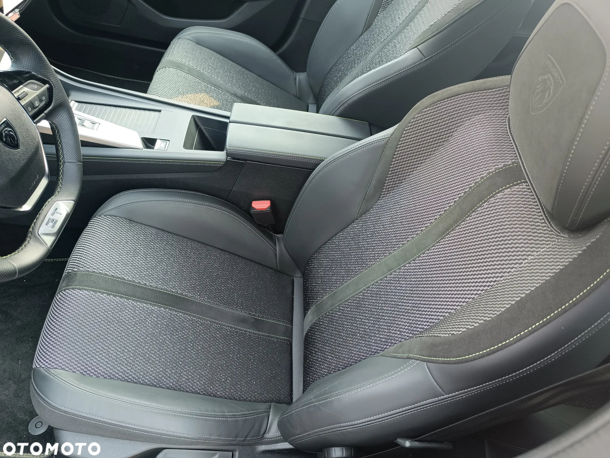 Peugeot 308 1.2 PureTech GT S&S EAT8 - 21