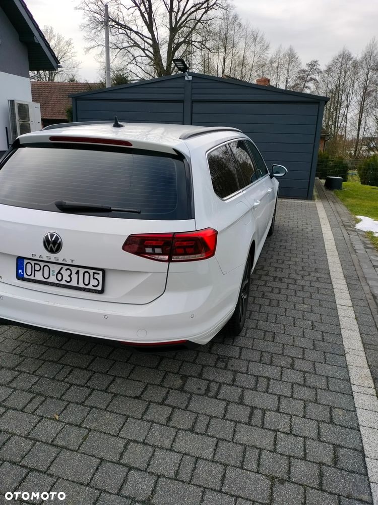 Volkswagen Passat - 2