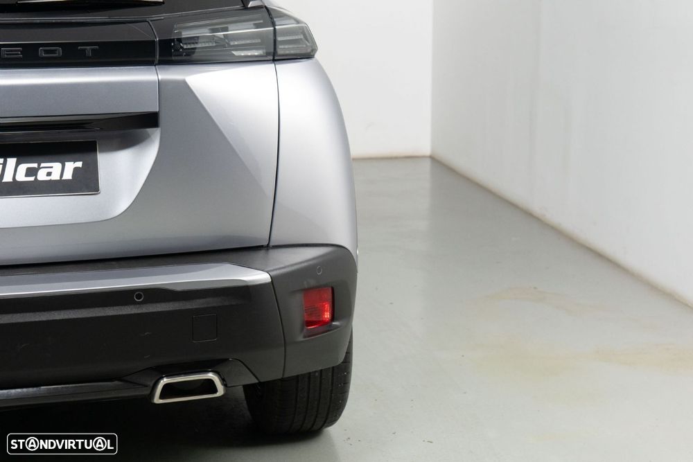 Peugeot 2008 1.2 PureTech Allure Pack EAT8 - 18