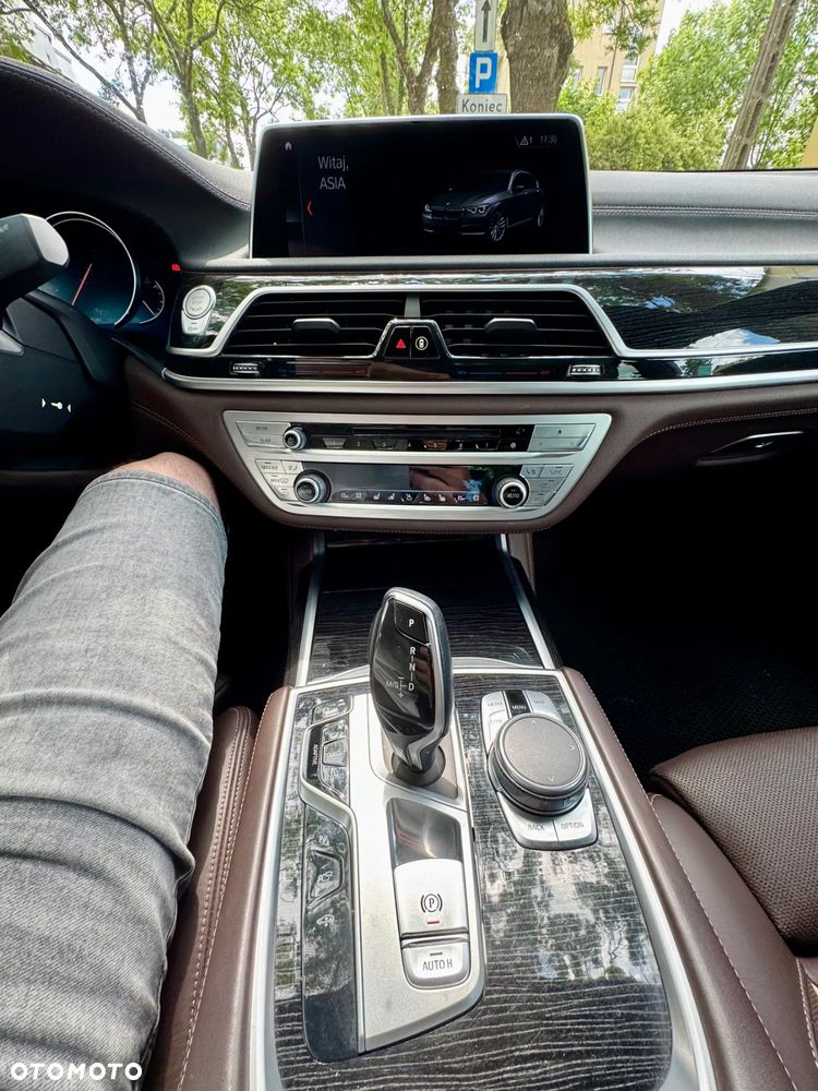 BMW Seria 7 730d xDrive - 10