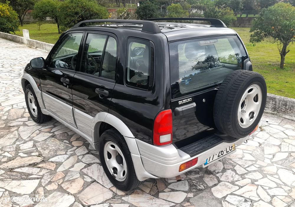 Suzuki Grand Vitara Metal Top 2.0 L - 4