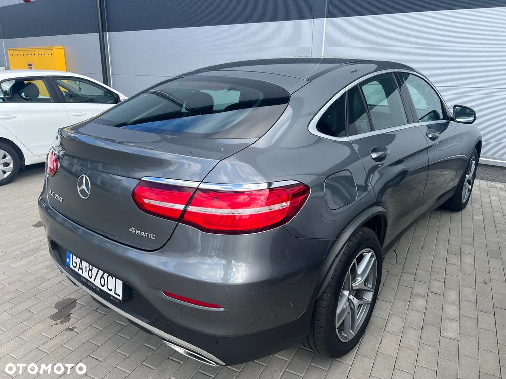 Mercedes-Benz GLC 250 4-Matic - 4