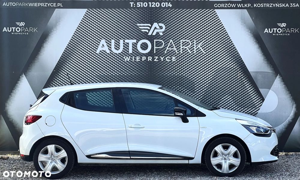 Renault Clio - 12