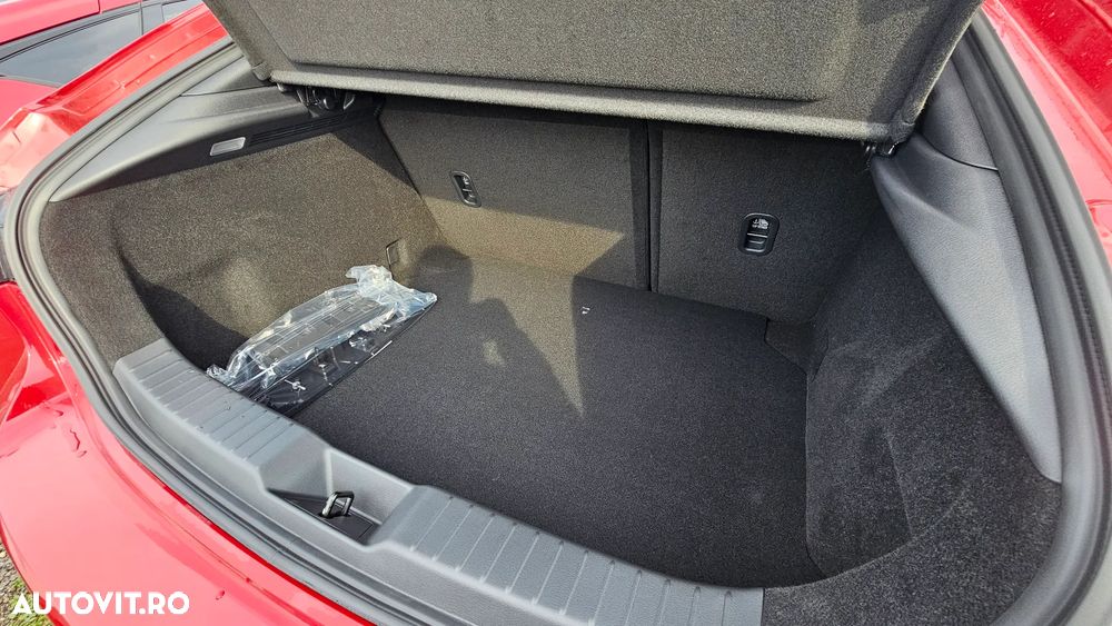 Mazda 3 e-SKYACTIV-X 186 M HYBRID Aut. HOMURA - 23