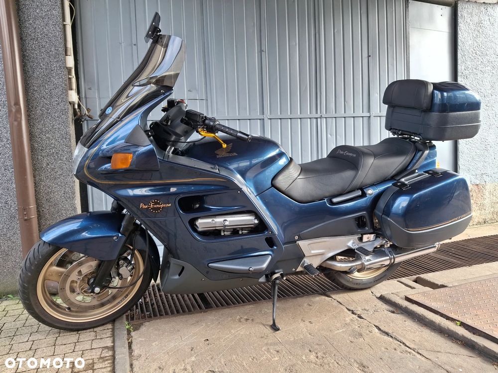 Honda ST - 1