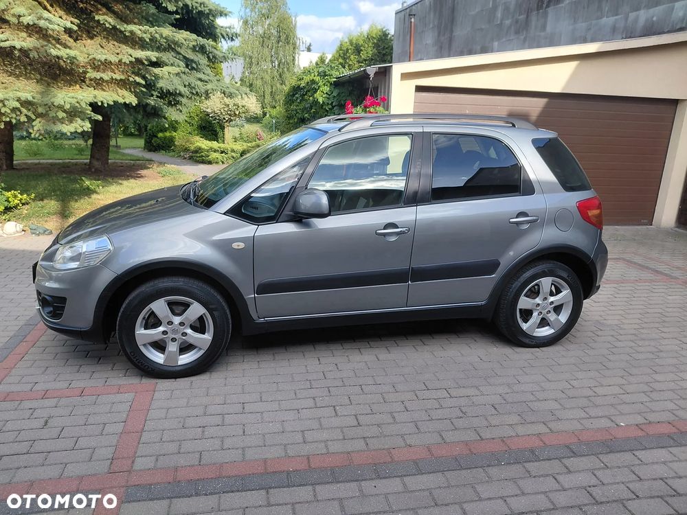 Suzuki SX4 1.6 VVT 4x4 Club - 10