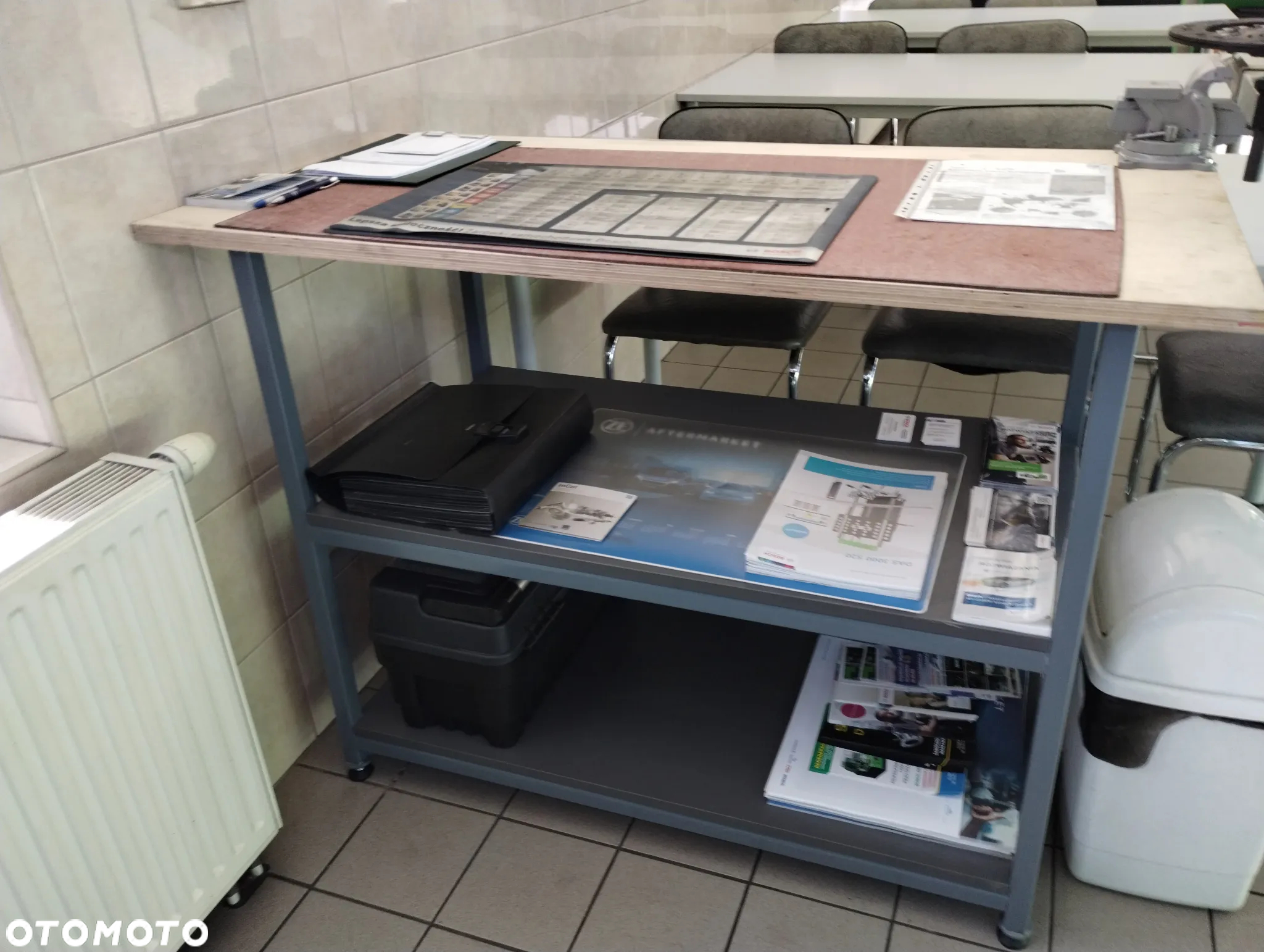 Wózek - Regał - Szafka pod tester usterek Kts i FSA Bosch - 29
