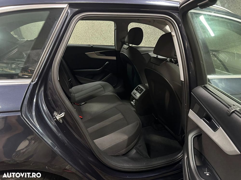 Audi A4 2.0 TDI S tronic - 8