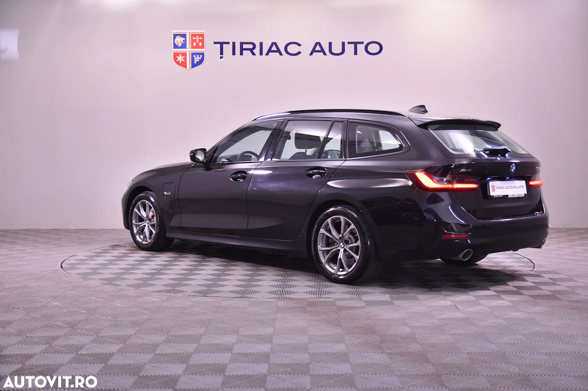 BMW Seria 3 330e xDrive AT PHEV - 3