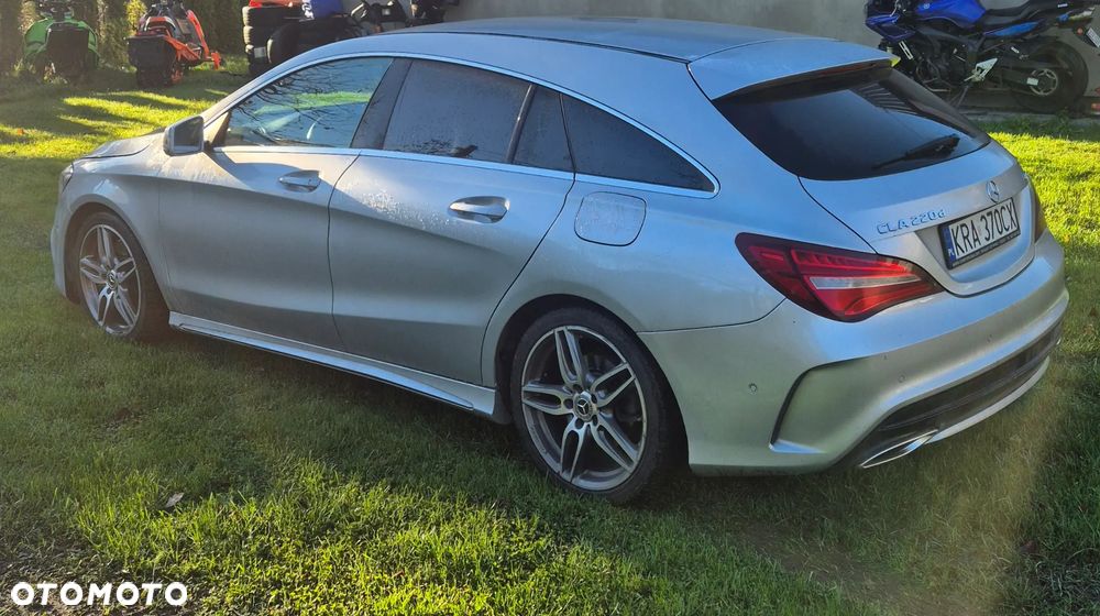 Mercedes-Benz CLA 220 d 4-Matic AMG Line - 2
