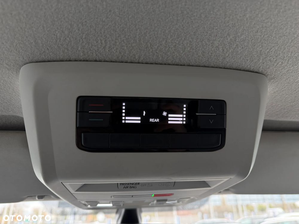 Volkswagen Transporter - 18