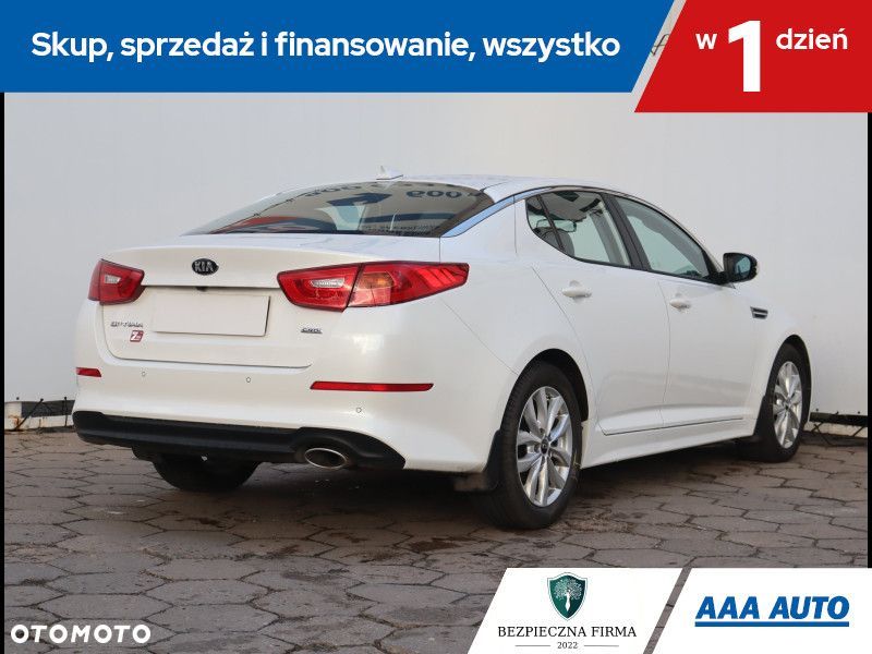 Kia Optima - 6
