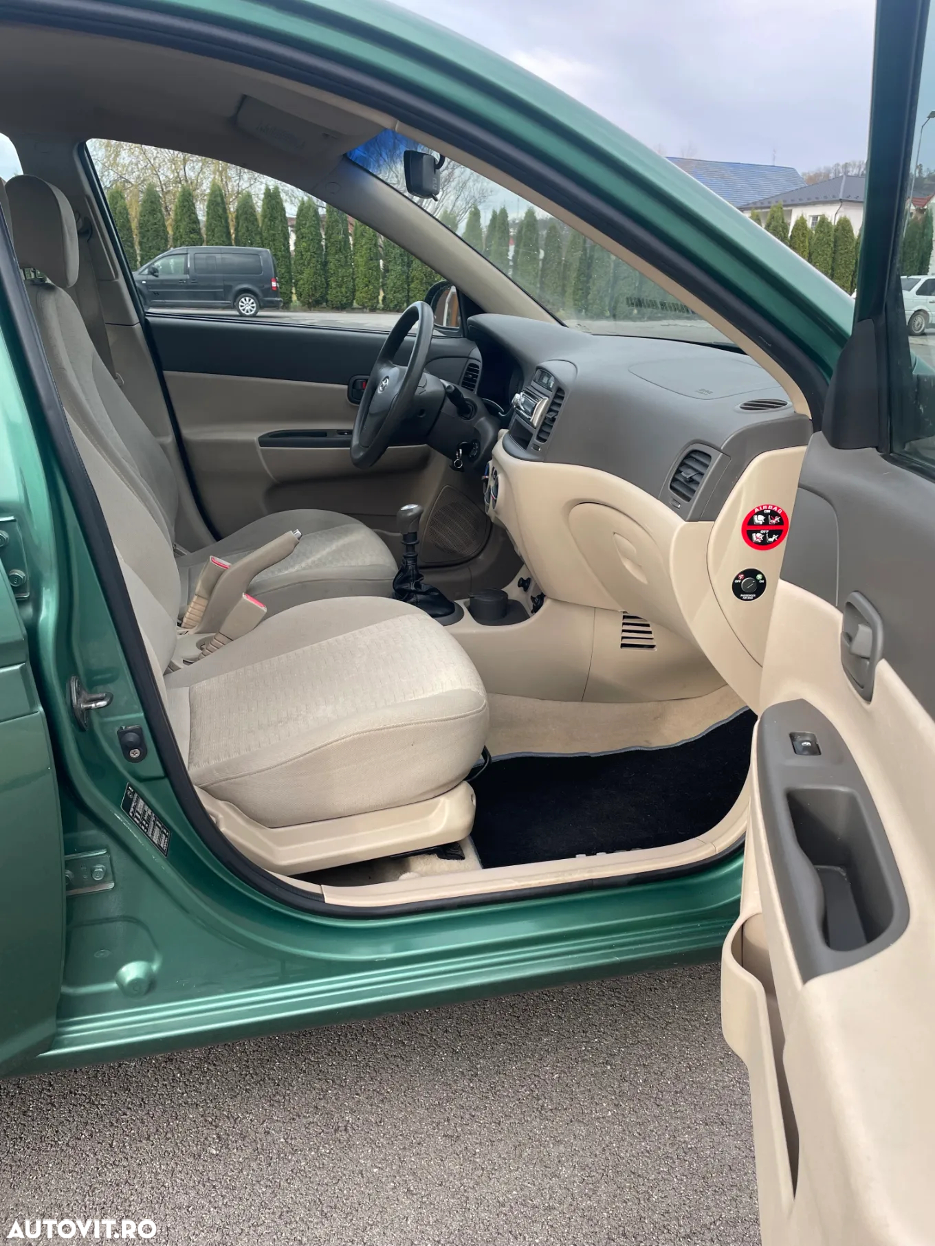 Hyundai Accent MC 1.4 DOHC GL STD - 18