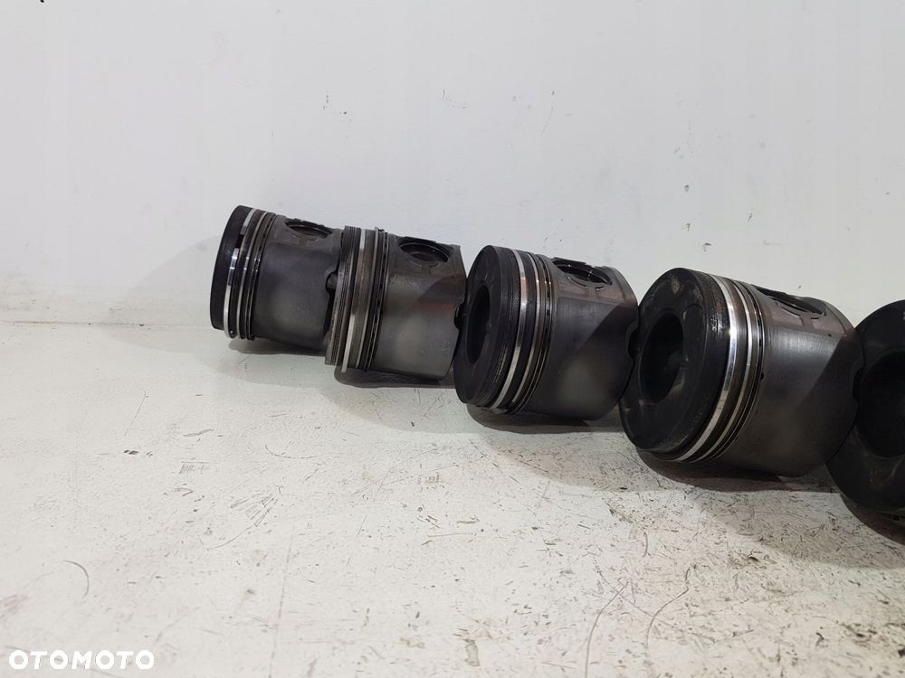 tłok korbowód 83.950 bmw x5 e53 e46 e39 m57d30 3.0 d - 7