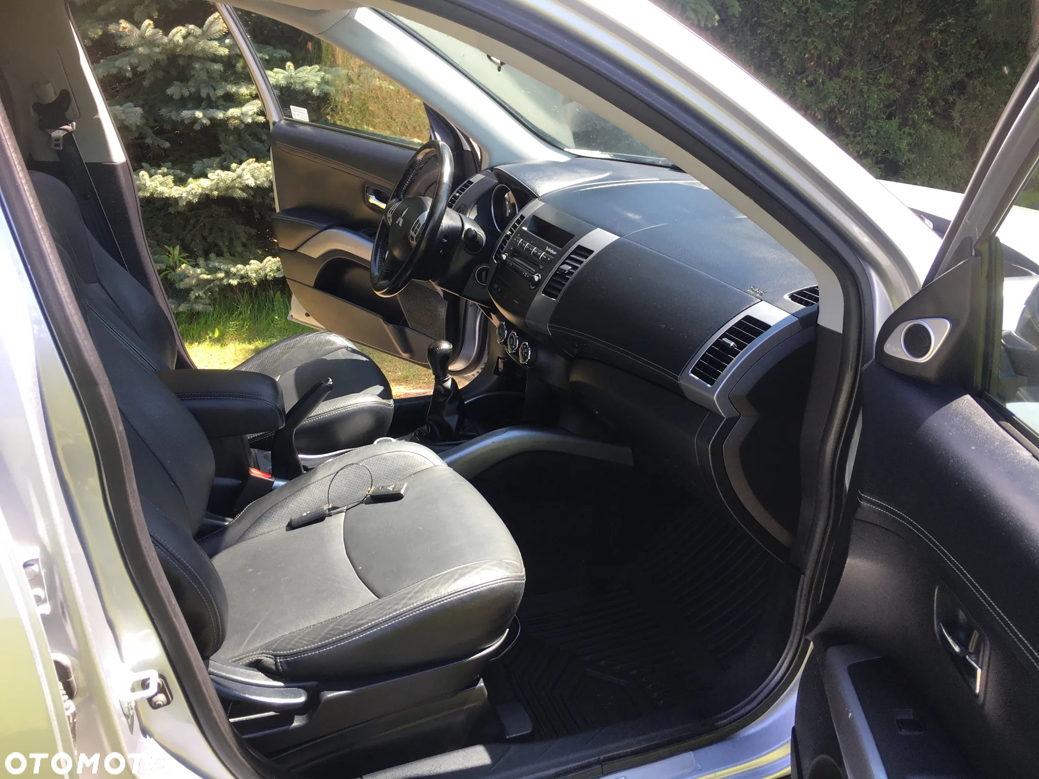 Mitsubishi Outlander 2.4 4WD Intense - 20