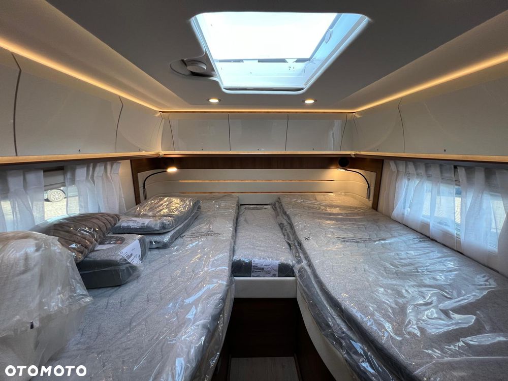 Rapido i166M DISTINCTION - aktywny tempomat DISTRONIC, ALDE, skórzana tapicerka - 35