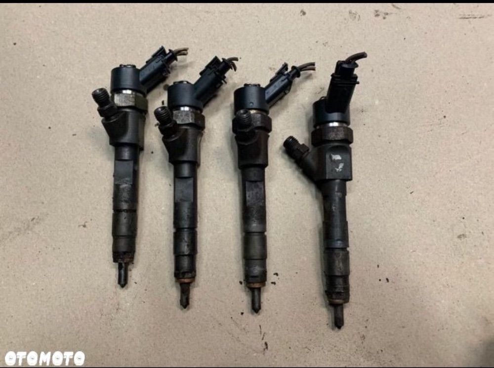 8200100272 Wtrysk wtryskiwacz Renault Scenic 2 II 1.9 dCi