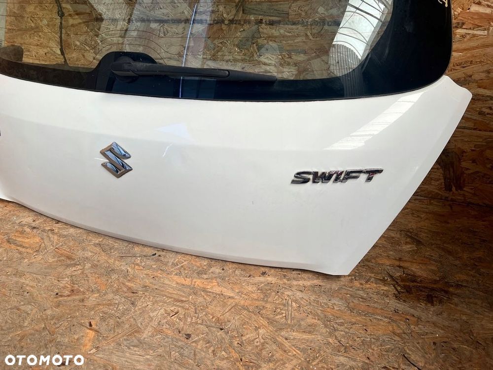 KLAPA TYŁ pokrywa bagażnika SUZUKI SWIFT MK7 VII Lakier: 26U - 8