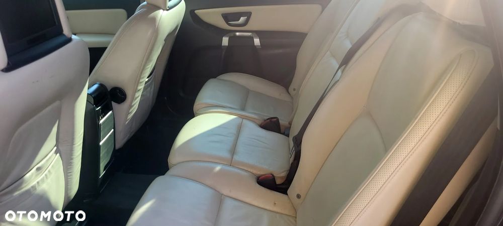 Volvo XC 90 - 13
