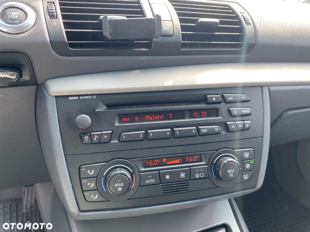 BMW Seria 1 116i - 10