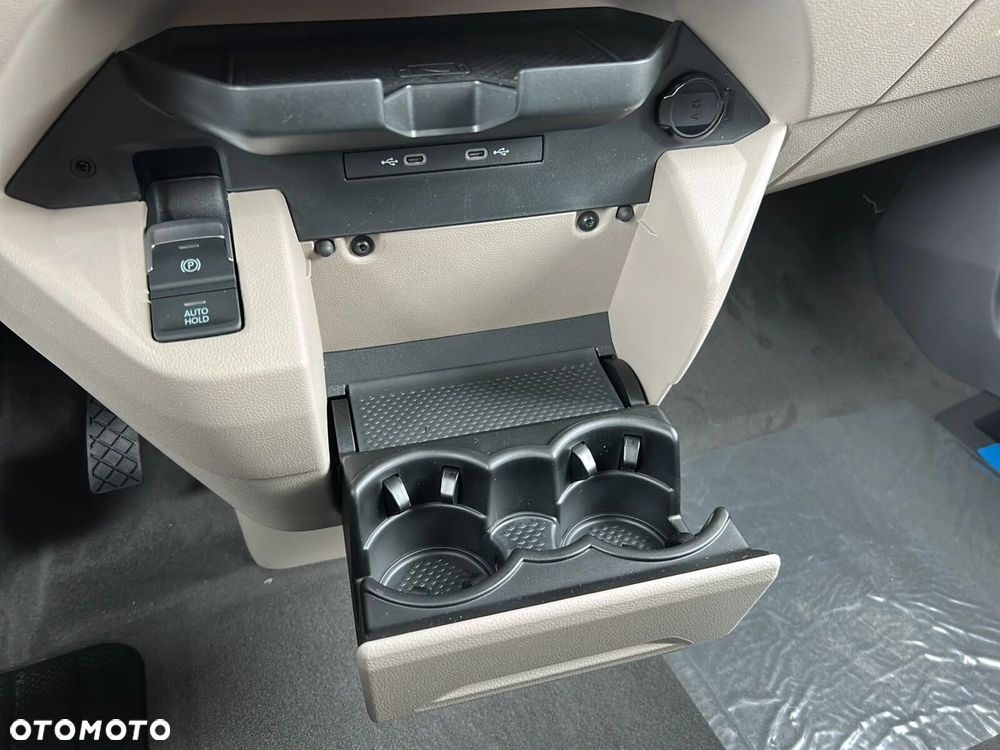 Volkswagen California - 32