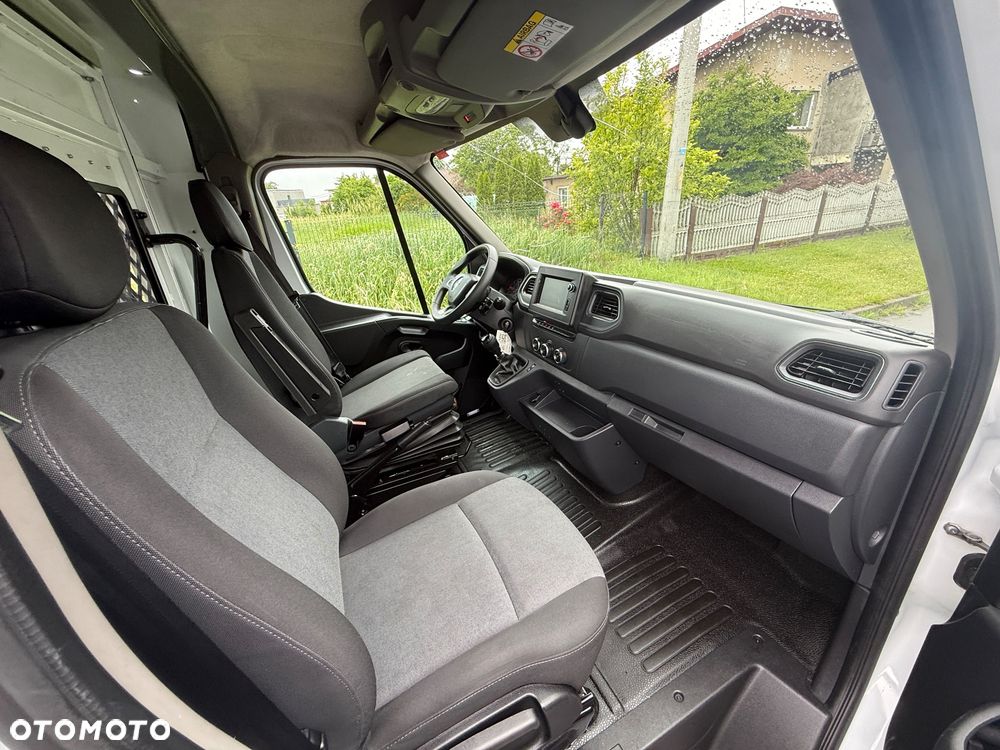 Renault Master - 18