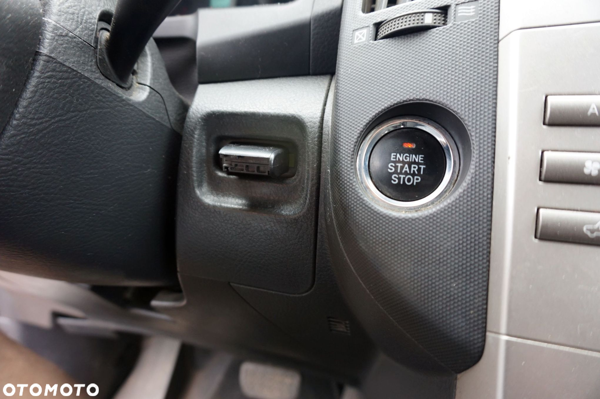 STEROWNIK SILNIKA KOMPUTER COROLLA VERSO II E12 1.8 16V 89661-0F050 AUTOMAT TOYOTA 2004-2009 - 3