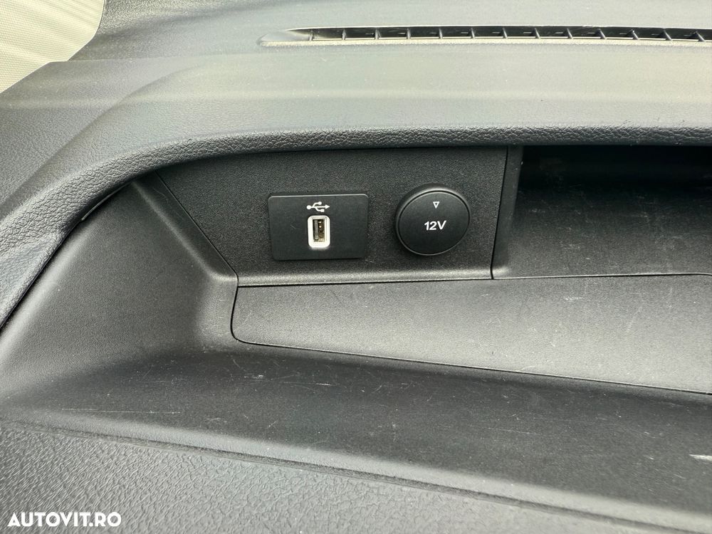 Ford TRANSIT CUSTOM - 31