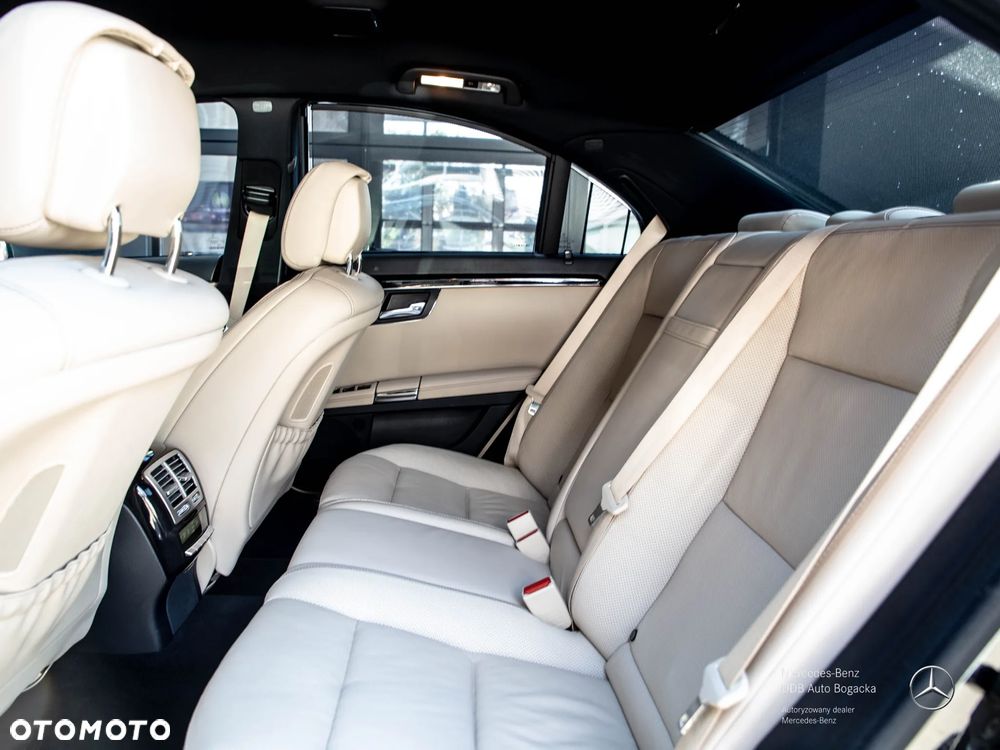 Mercedes-Benz Klasa S 500 BlueEFFICIENCY 4-Matic - 40