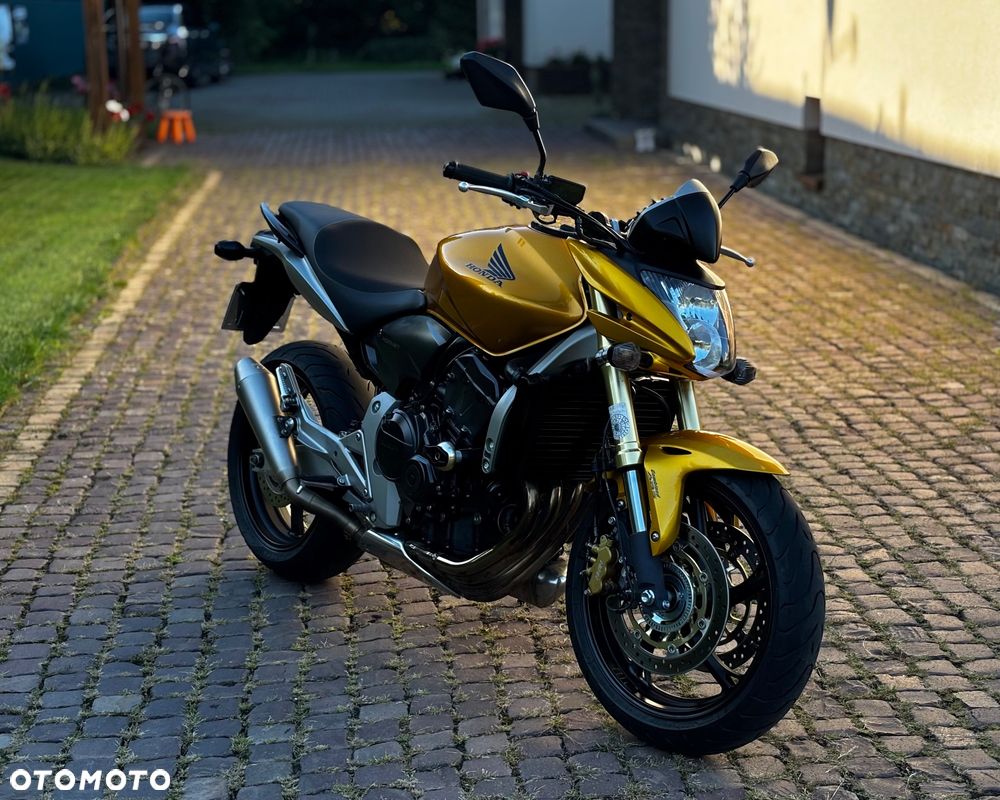 Honda Hornet - 2