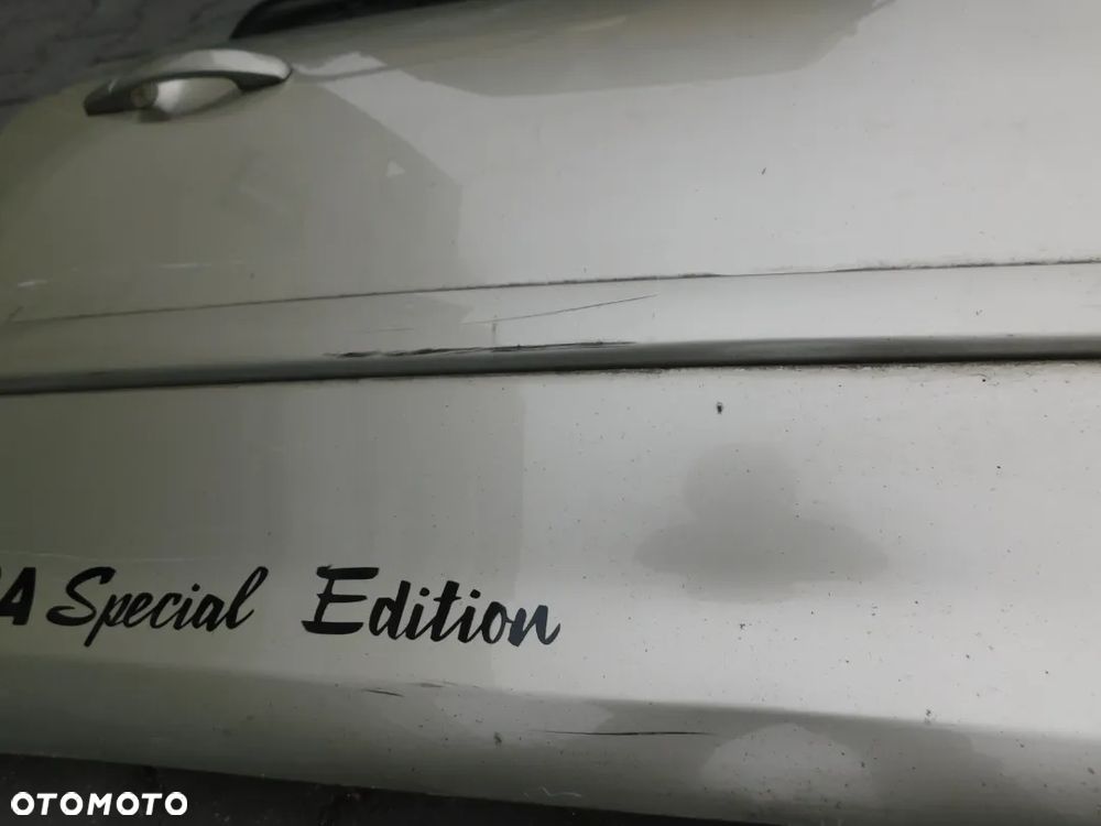 drzwi prawe przód przednie OPEL CORSA D 3d Z40m - 4