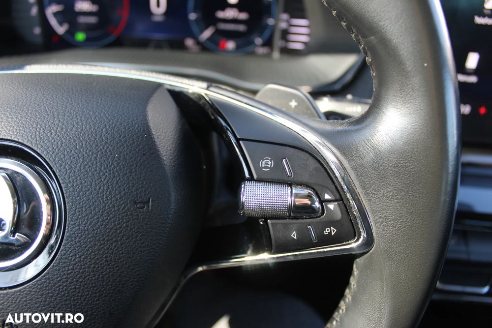 Skoda Octavia 2.0 TDI DSG Style - 14