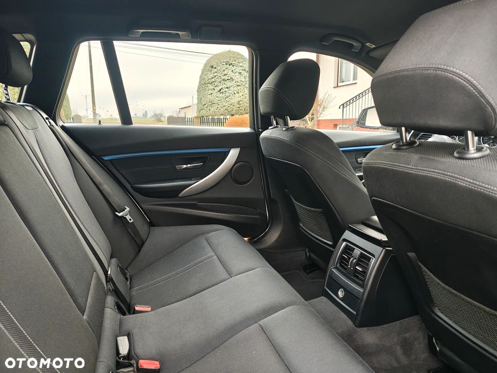 BMW Seria 3 320i GPF M Sport - 15