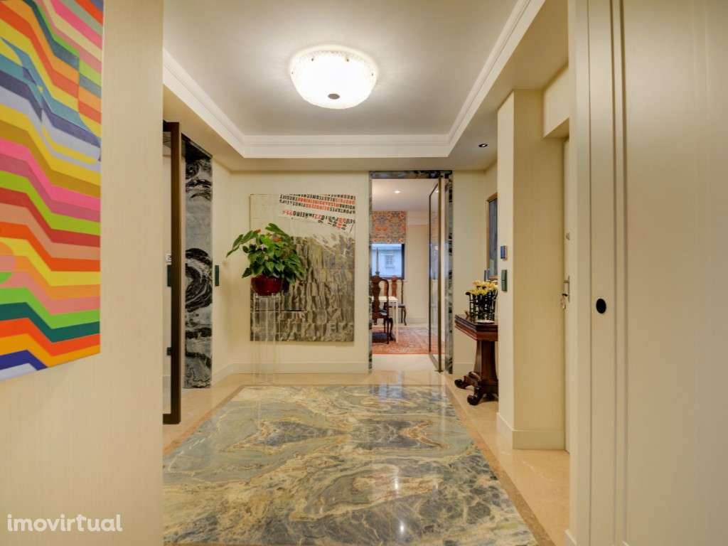 Apartamento totalmente remodelado | T3 +1 com origem em T5 - Grande imagem: 2/35