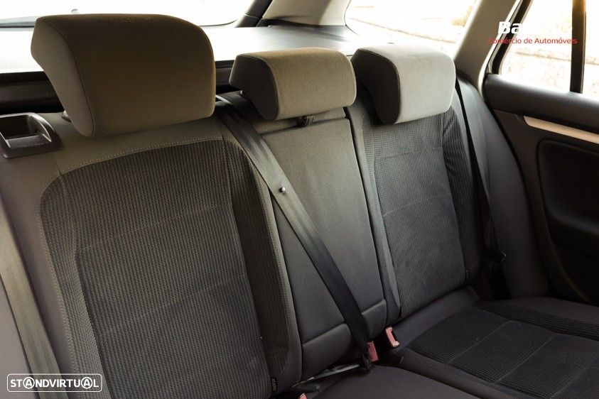 VW Golf Variant 1.9 TDi BlueM Sportline - 18