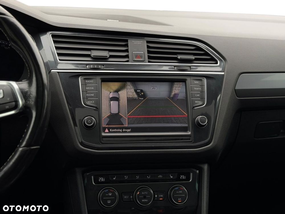 Volkswagen Tiguan - 33