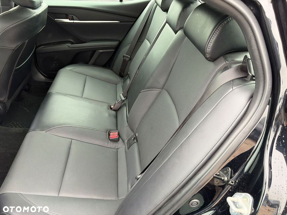 Toyota Camry - 15