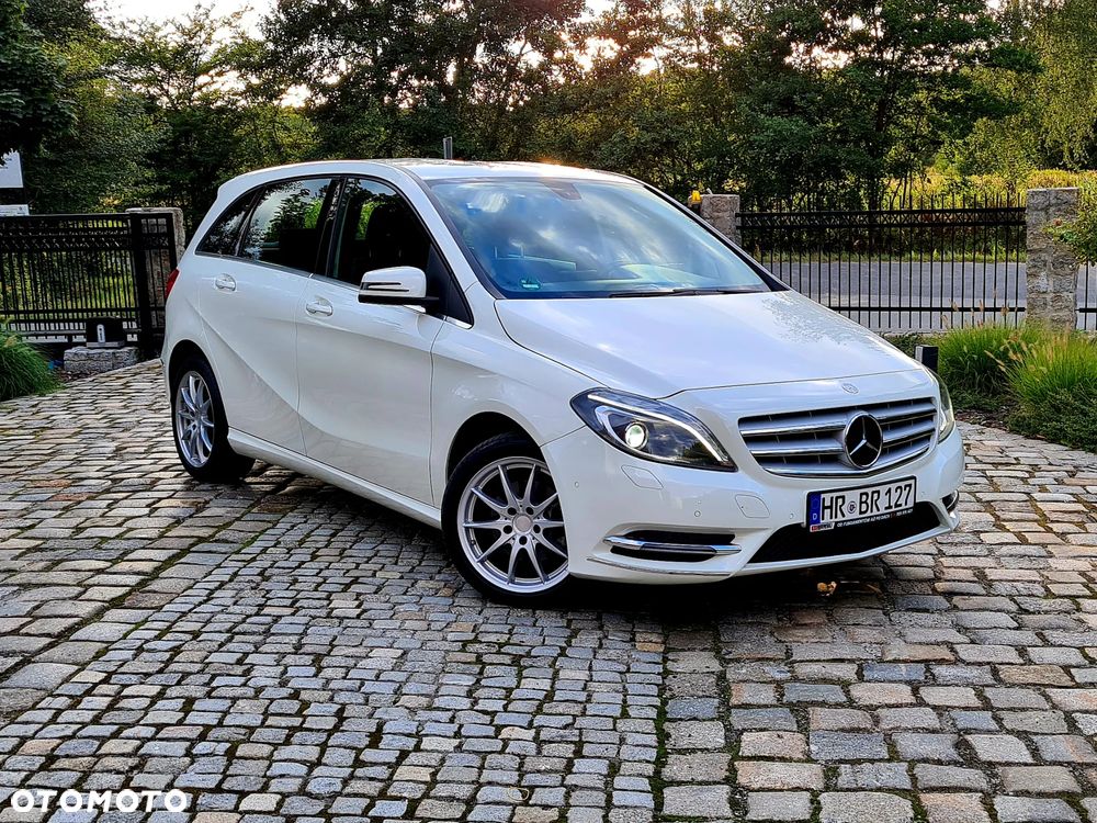 Mercedes-Benz Klasa B 200 7G-DCT AMG Line - 35