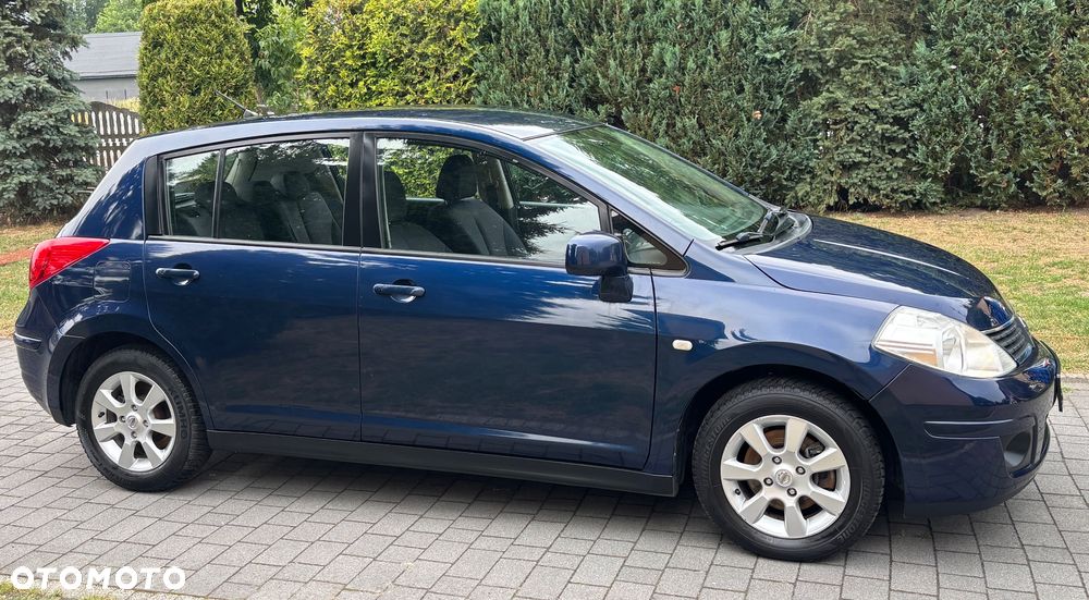 Nissan Tiida - 23