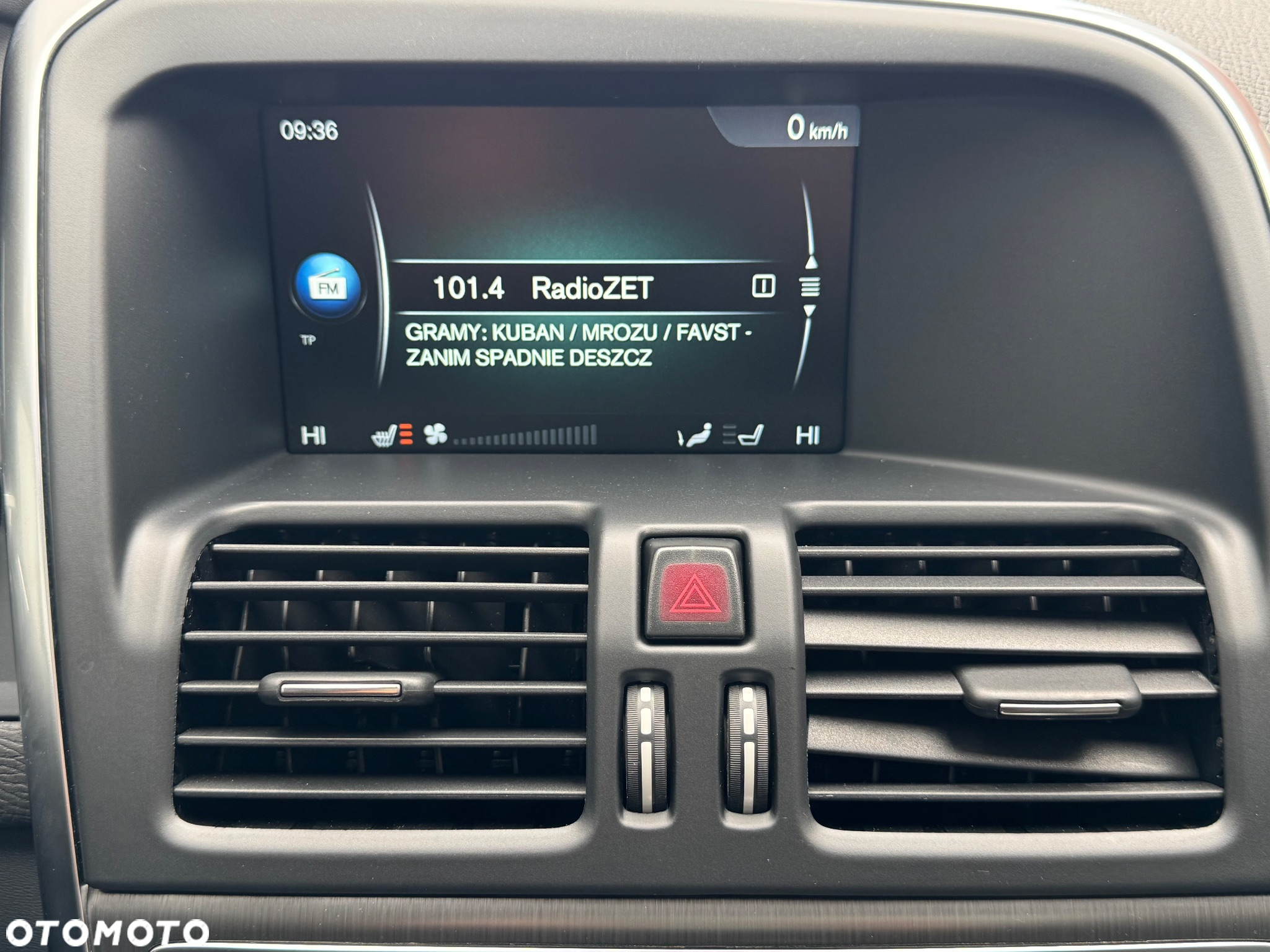 Volvo XC 60 D4 Drive-E Momentum - 29