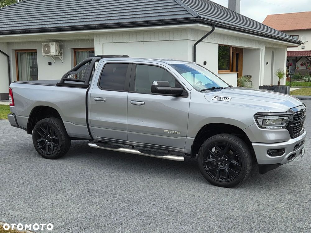 Dodge RAM 5.7 4x4 - 3