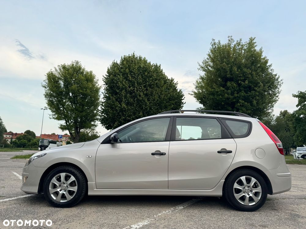 Hyundai i30 1.4 Team 08 - 6