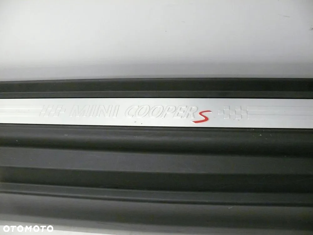 LISTWA PROGOWA PRAWA MINI COOPER S R56 2006 2010 - 2