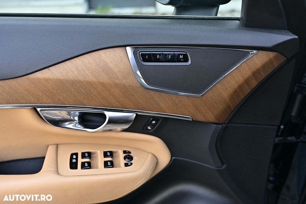 Volvo XC 90 T6 AWD Geartronic Inscription - 25