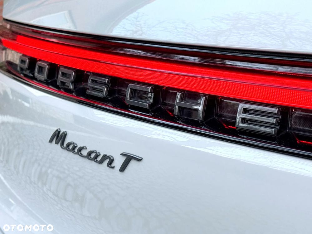 Porsche Macan T - 15