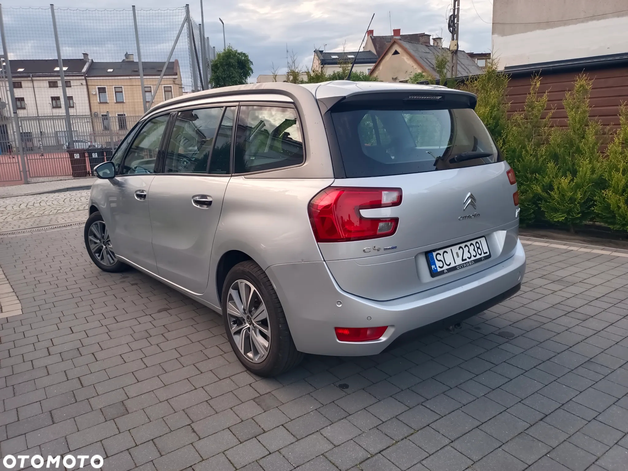 Citroën C4 Grand Picasso 2.0 BlueHDi Exclusive - 4
