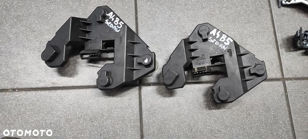 Wkład lampy tylnej AUDI A4 B5  SEDAN   PRAWA LEWA - 1