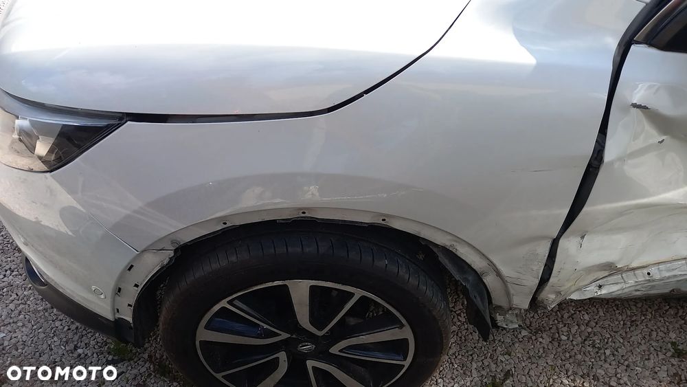 Nissan Qashqai 1.6 DCi Tekna+ - 6