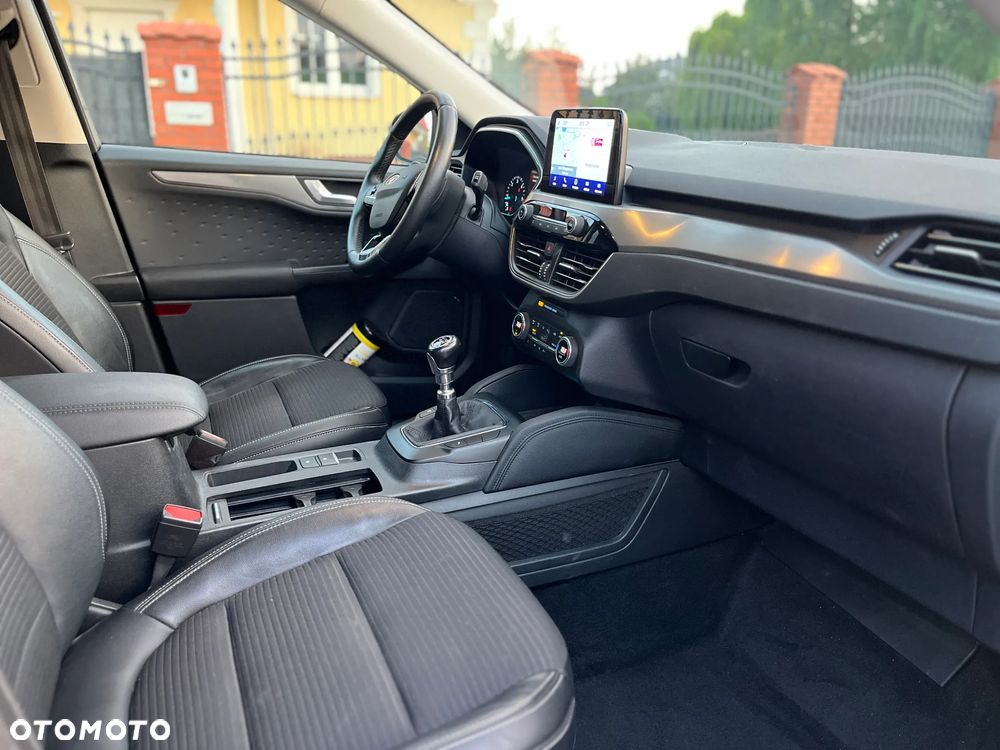 Ford Kuga 1.5 EcoBlue FWD Titanium X - 36