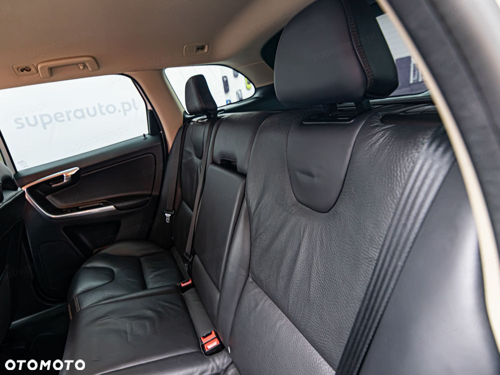 Volvo XC 60 - 26